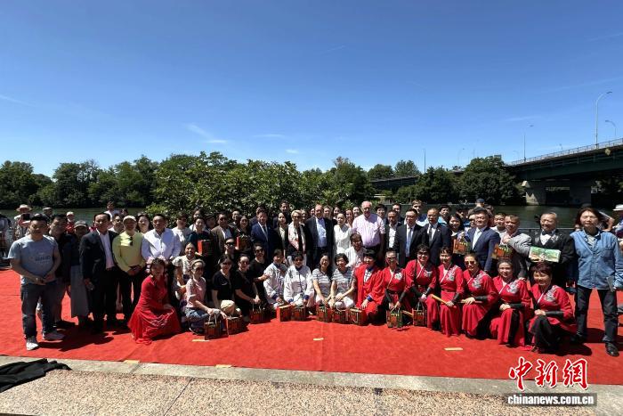 即时掌握全球赛场精彩瞬间 - 球友会